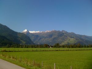 Castlecamp Kaprun 2010: Blick aufs Kitzsteinhorn Castlecamp Kaprun 2010: Blick aufs Kitzsteinhorn
